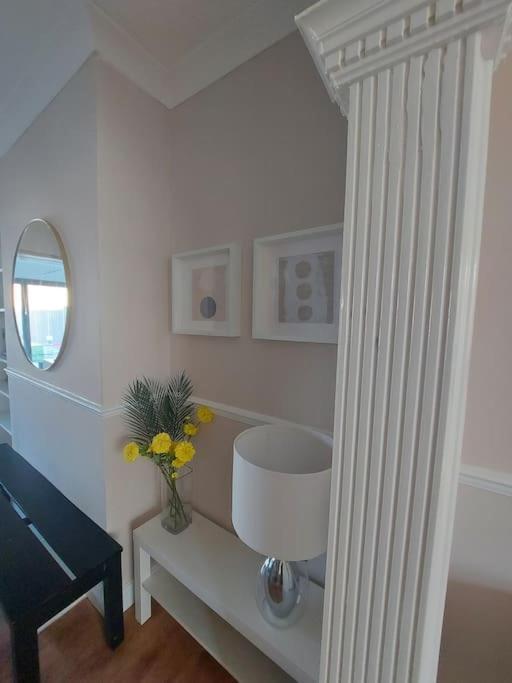 Beautiful Bright Three Bedroom House In Brighton And Hove With Free Parking Екстериор снимка